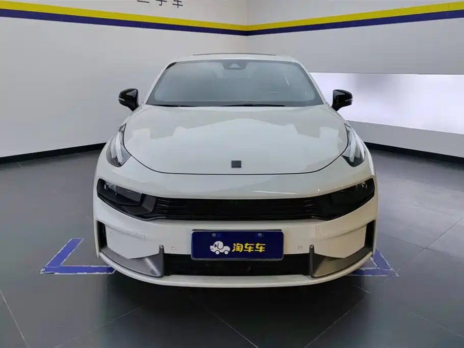 Lynk & Co 03 2021 1.5TD DCT Jin Champion Edition фото 2