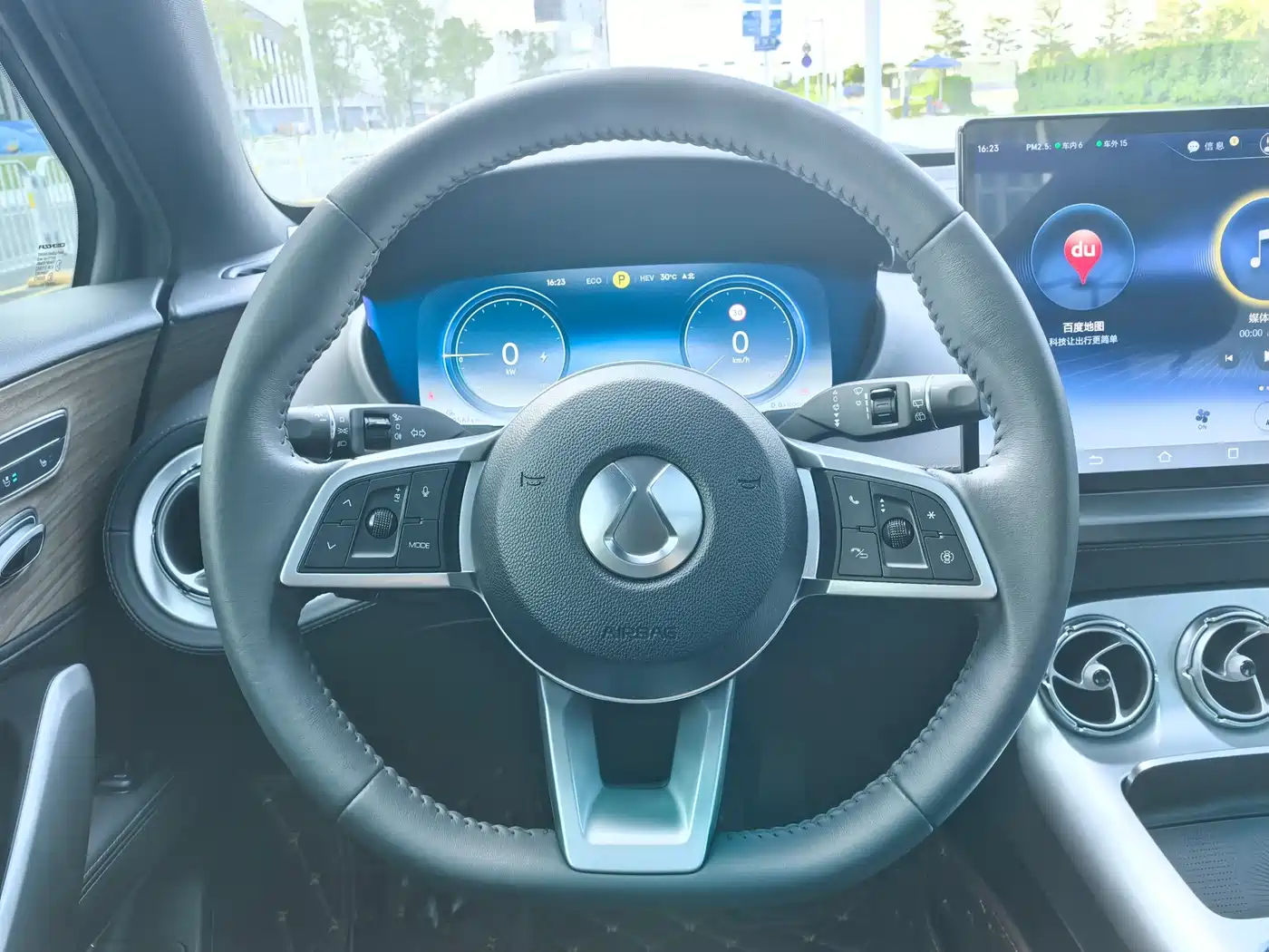 Denza X 2020 PHEV Classic Edition фото 12