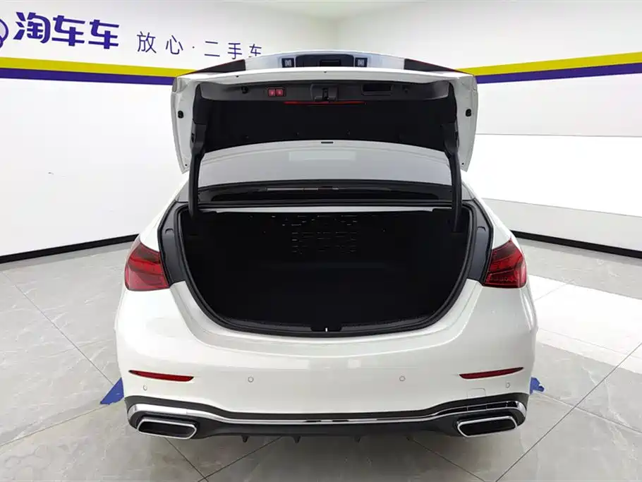 Mercedes-Benz C-Class 2023 Facelift II C 260 L Sport Edition фото 4