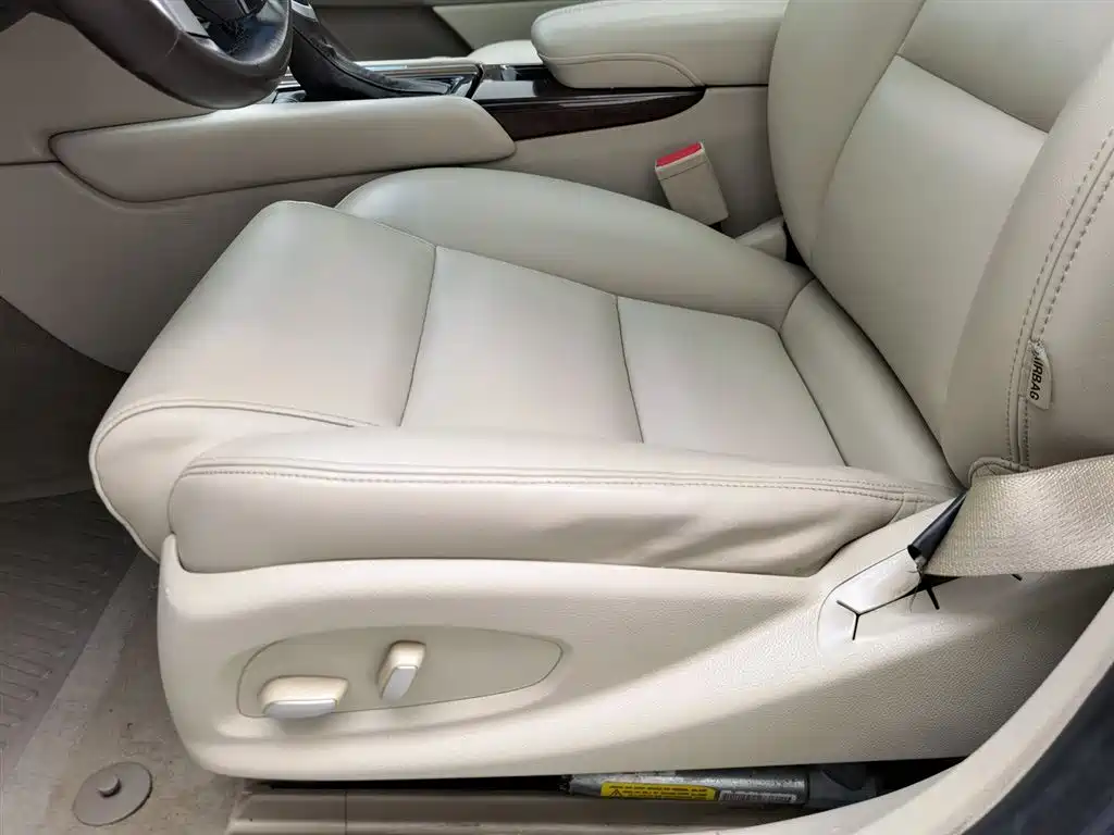 Cadillac XTS 2017 28T Technology фото 20