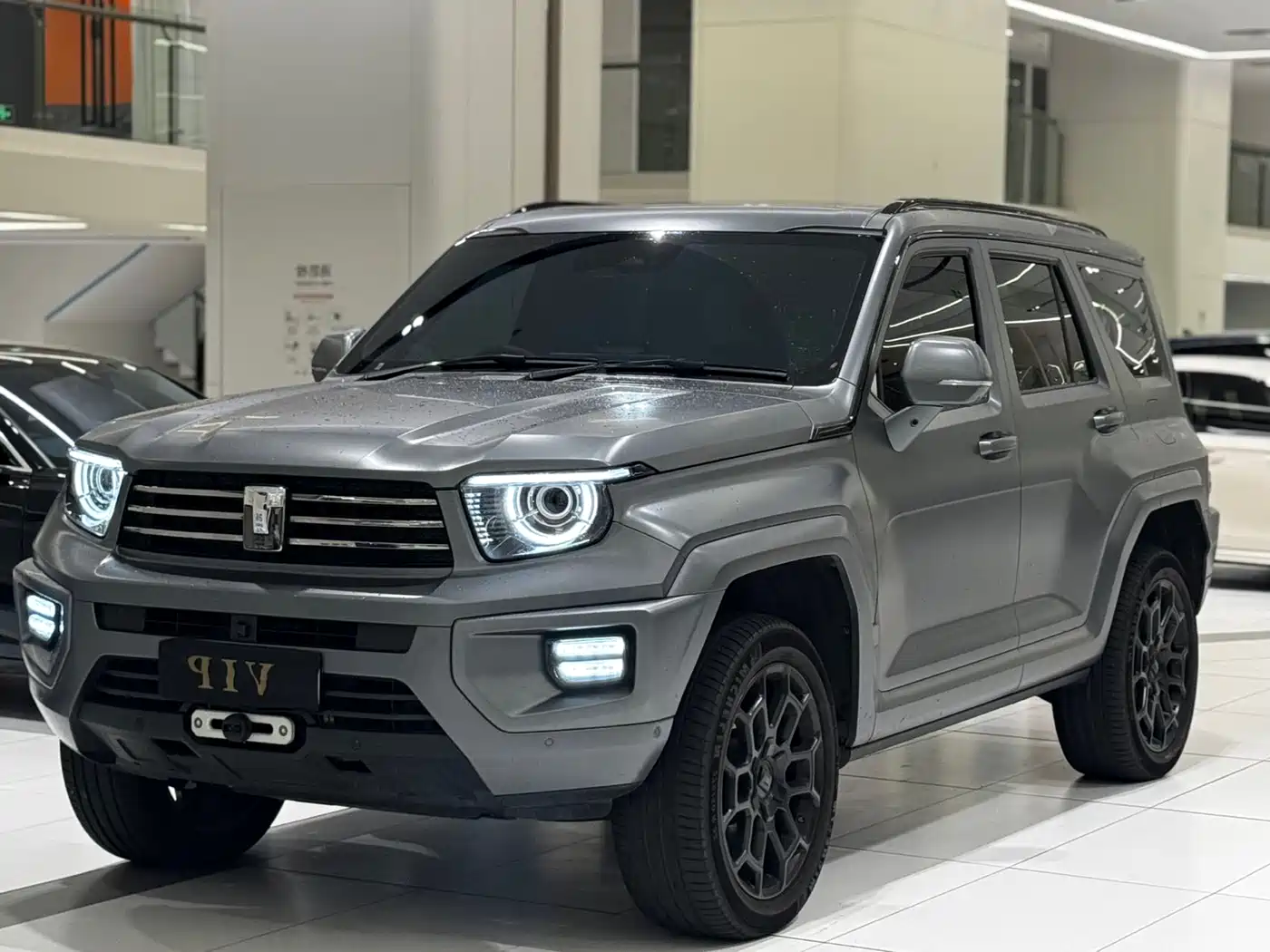 TANK TANK 700 NEW ENERGY