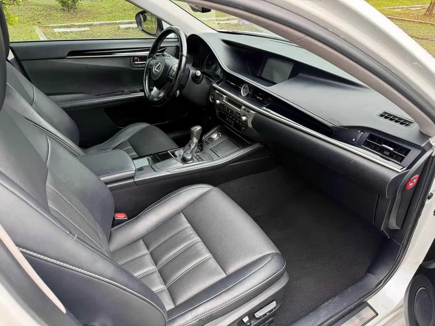 Lexus ES 2015 200 Elite Edition фото 11