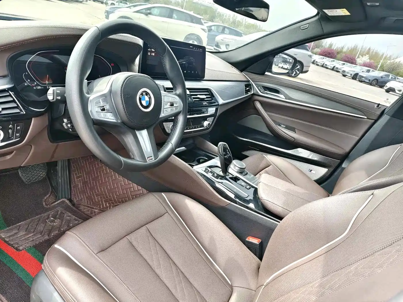 BMW 5 Series 2023 530Li Leading M Sport Package фото 4