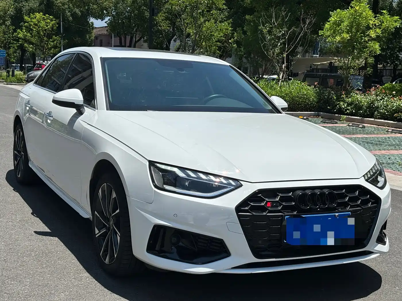 Фото 3 - Audi A4L