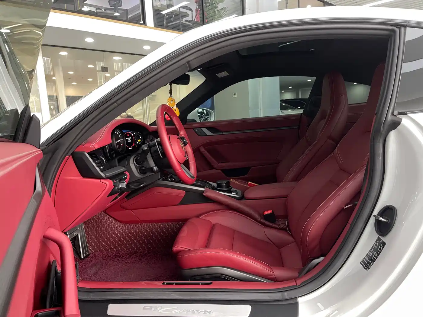 Porsche 911 2023 Carrera 3.0T фото 8