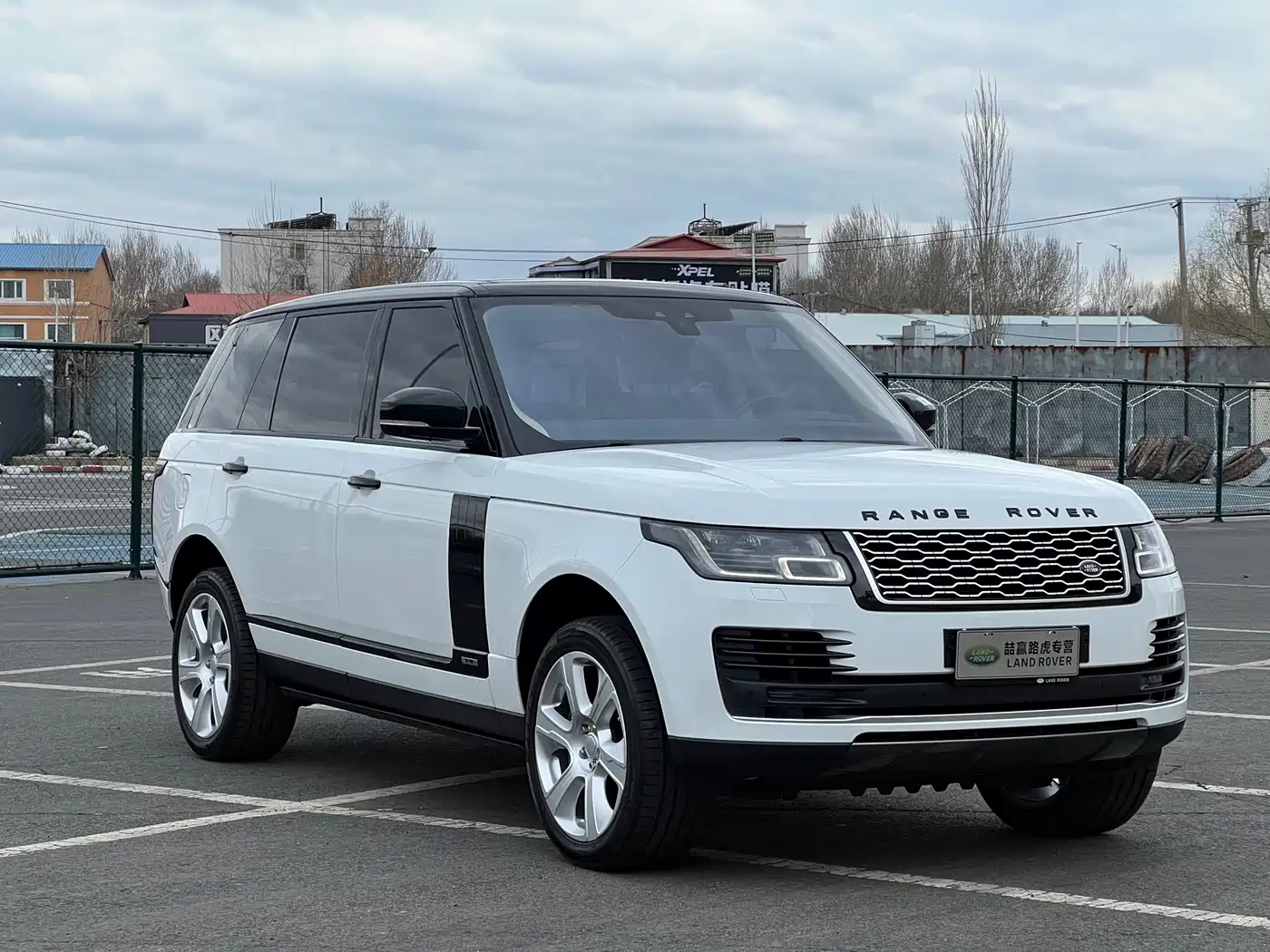 Land Rover Range Rover 2019 3.0 SC V6 Heritage Extended Edition фото 17