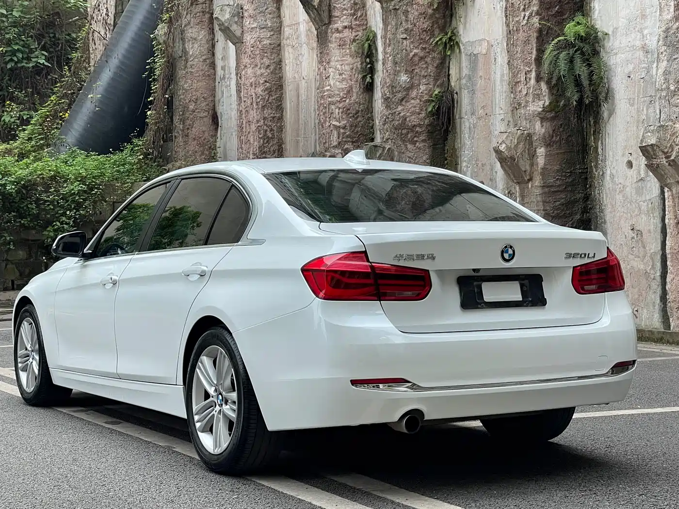 BMW 3 Series 2016 320Li Fashion Model фото 5