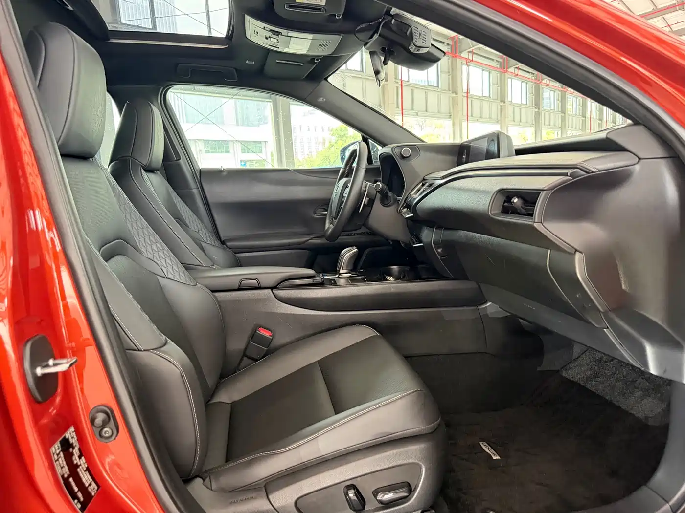 Lexus UX Electric 2020 2020 300e Pure Yue Edition