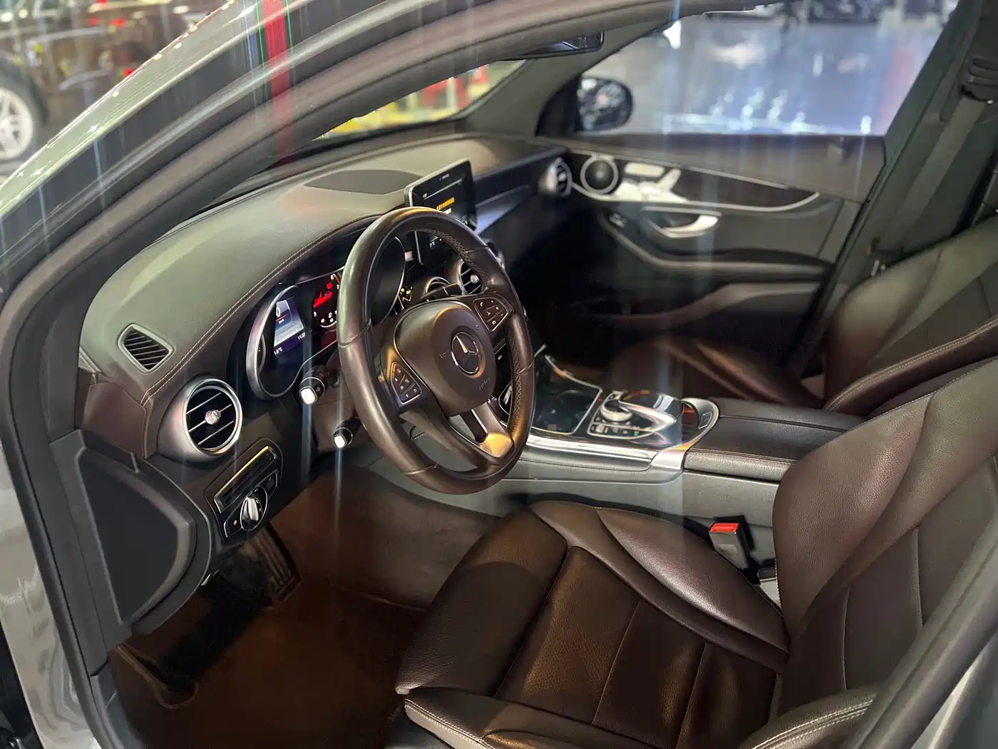 Mercedes-Benz GLC 2016 GLC 260 4MATIC Dynamic фото 4