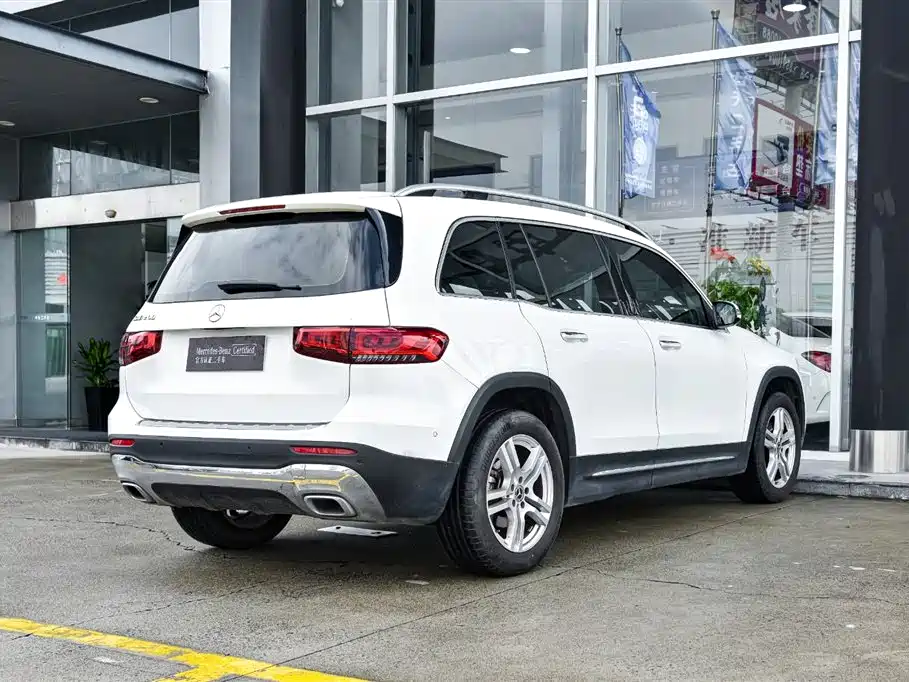 Фото 4 - Mercedes-Benz GLB