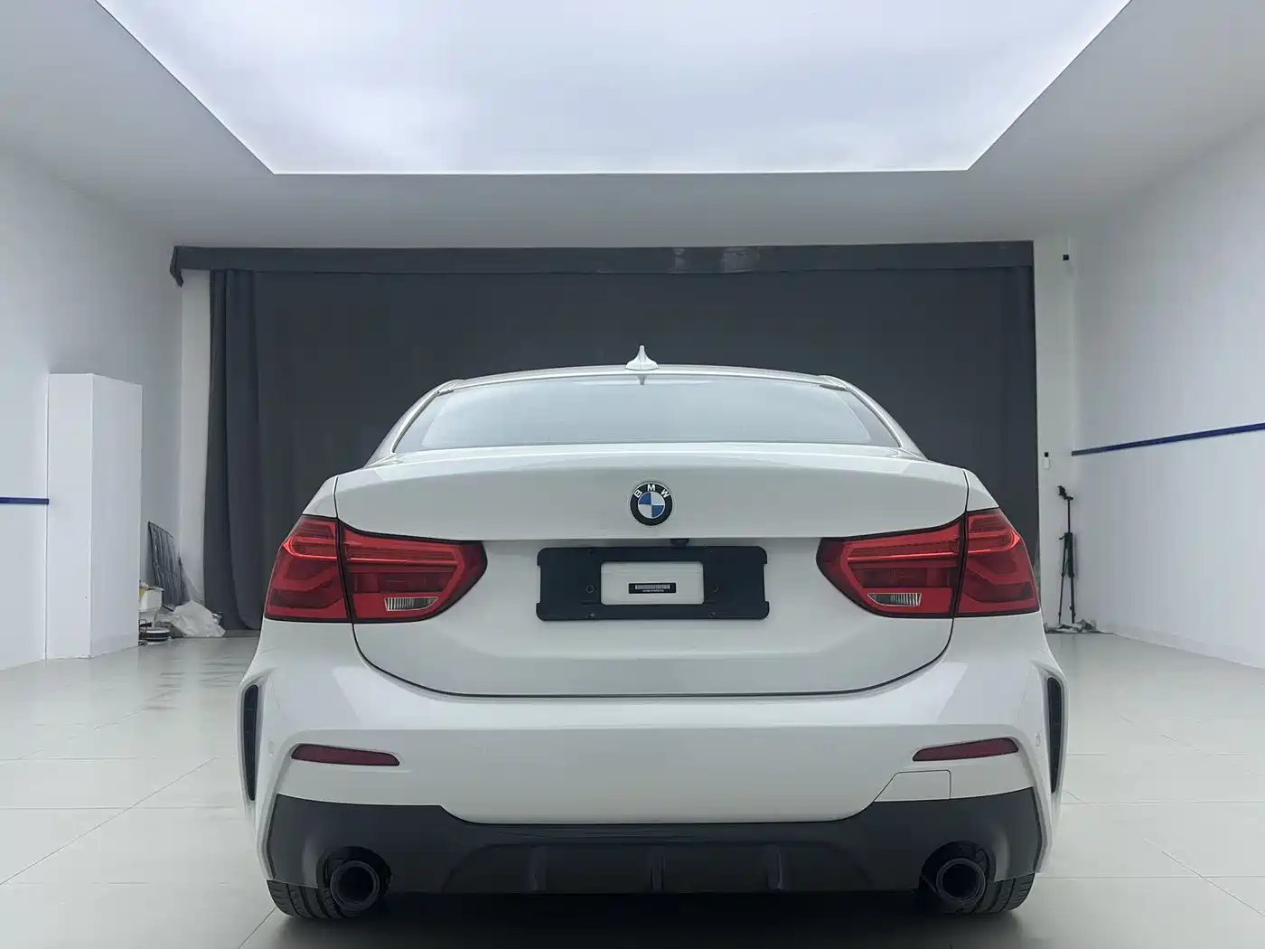 BMW 1 Series 2021 120i M Sport Shadow Edition фото 5