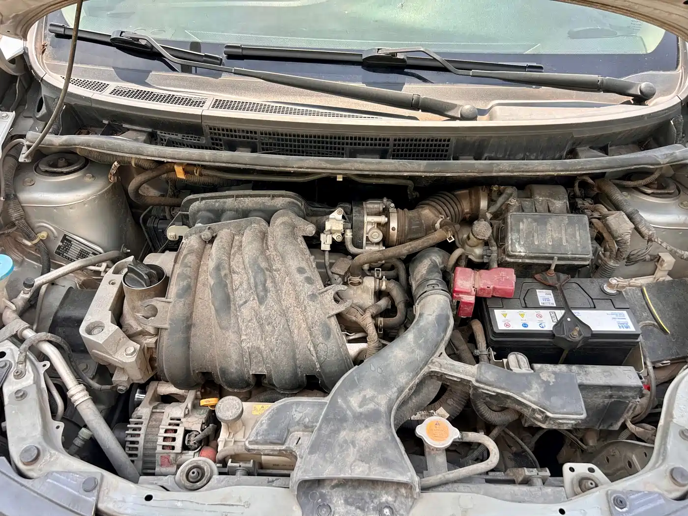 Nissan Livina 2010 2010 Model Sharp Edition 1.6L Automatic Standard Type