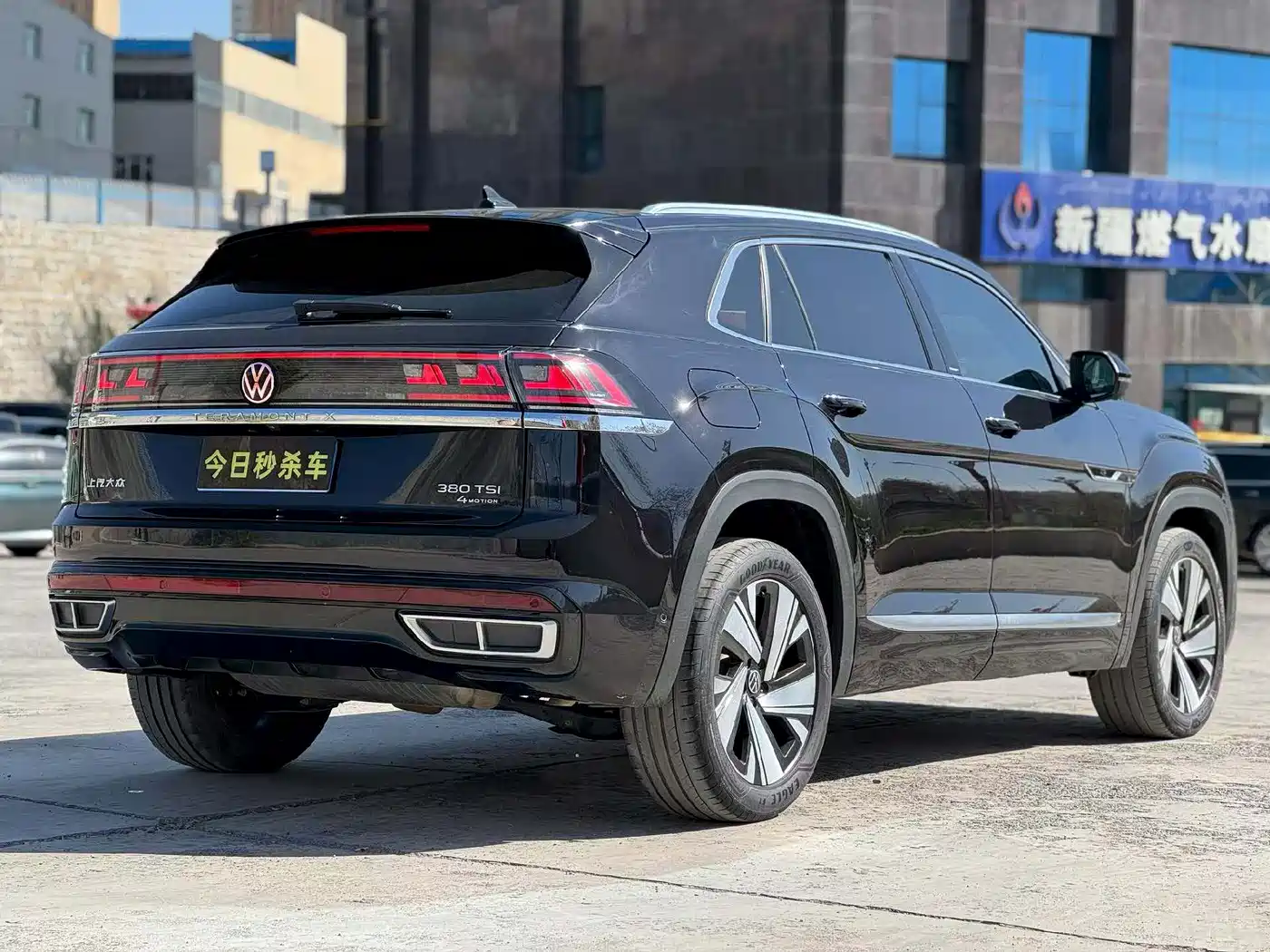 Volkswagen Teramont 2023 Teramont X 380TSI 4Motion Premium Luxury фото 6