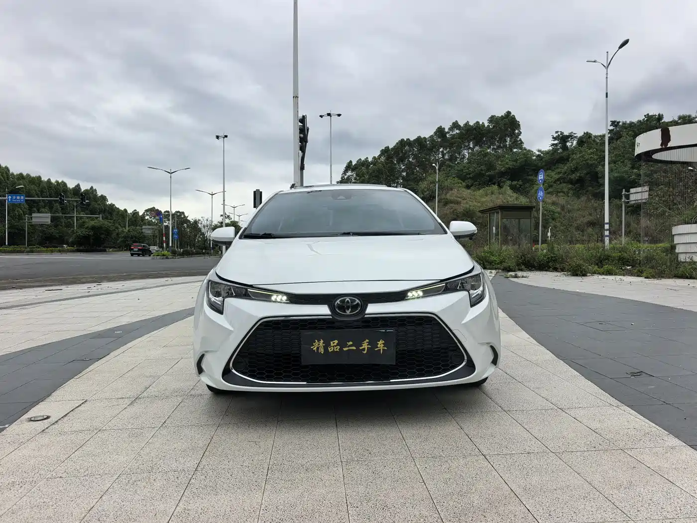 Toyota Levin 2021 185T CVT Luxury Edition фото 2