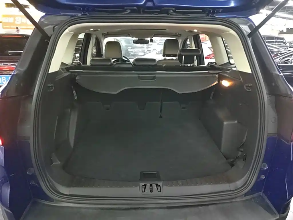Ford Kuga 2017 2018 EcoBoost 180 FWD Platinum Wing
