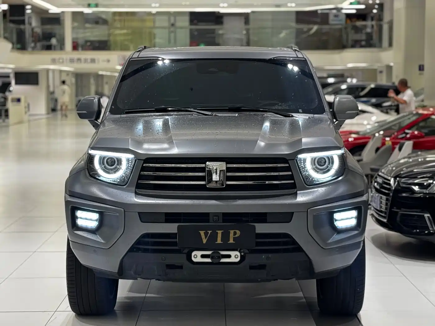 TANK TANK 700 NEW ENERGY