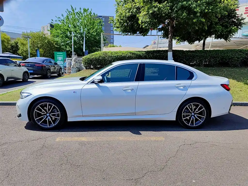 BMW 3 Series 2025 325Li M Sport Package фото 3