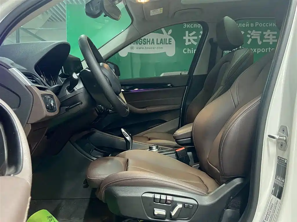 BMW X1 2022 sDrive20Li Fashion фото 23