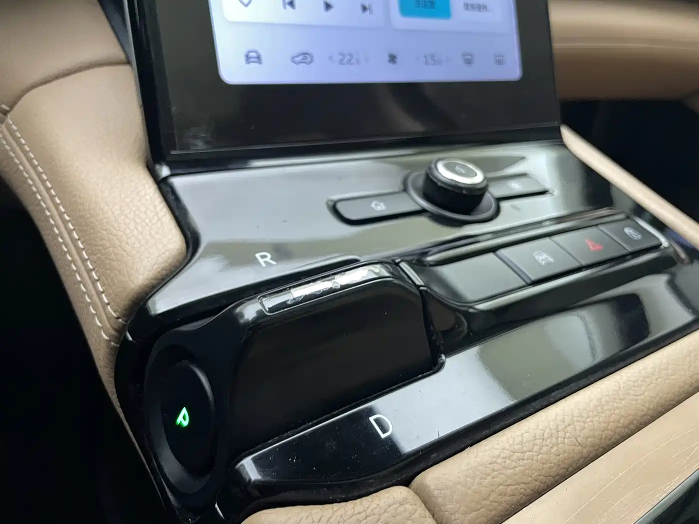 NIO ES8 2019 2018 355KM Base Model 7-Seater Version