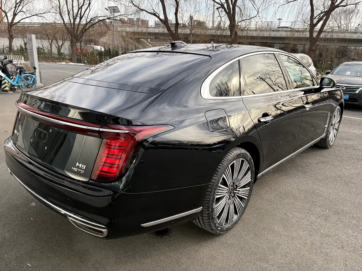 Hongqi H9 2025 2.0T 2WD Qixiang Luxury Business Edition 5-seater фото 5
