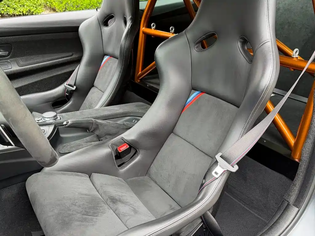 BMW M4 2017 2016 M4 GTS