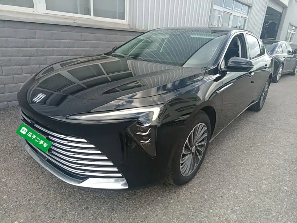 Buick LaCrosse 2026 2026 Model 28T Platinum Edition