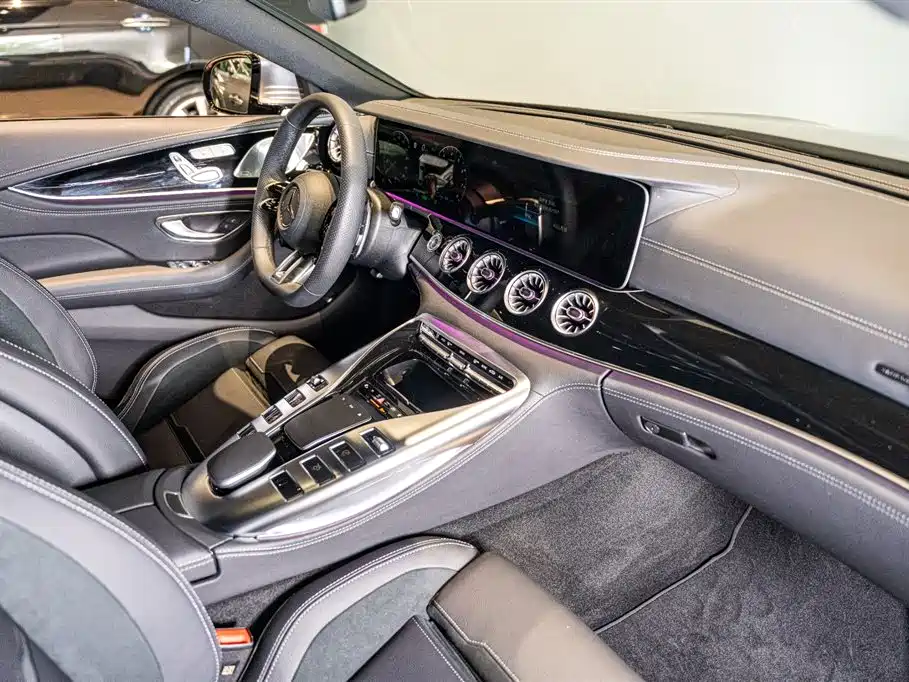 MERCEDES-BENZ AMG GT