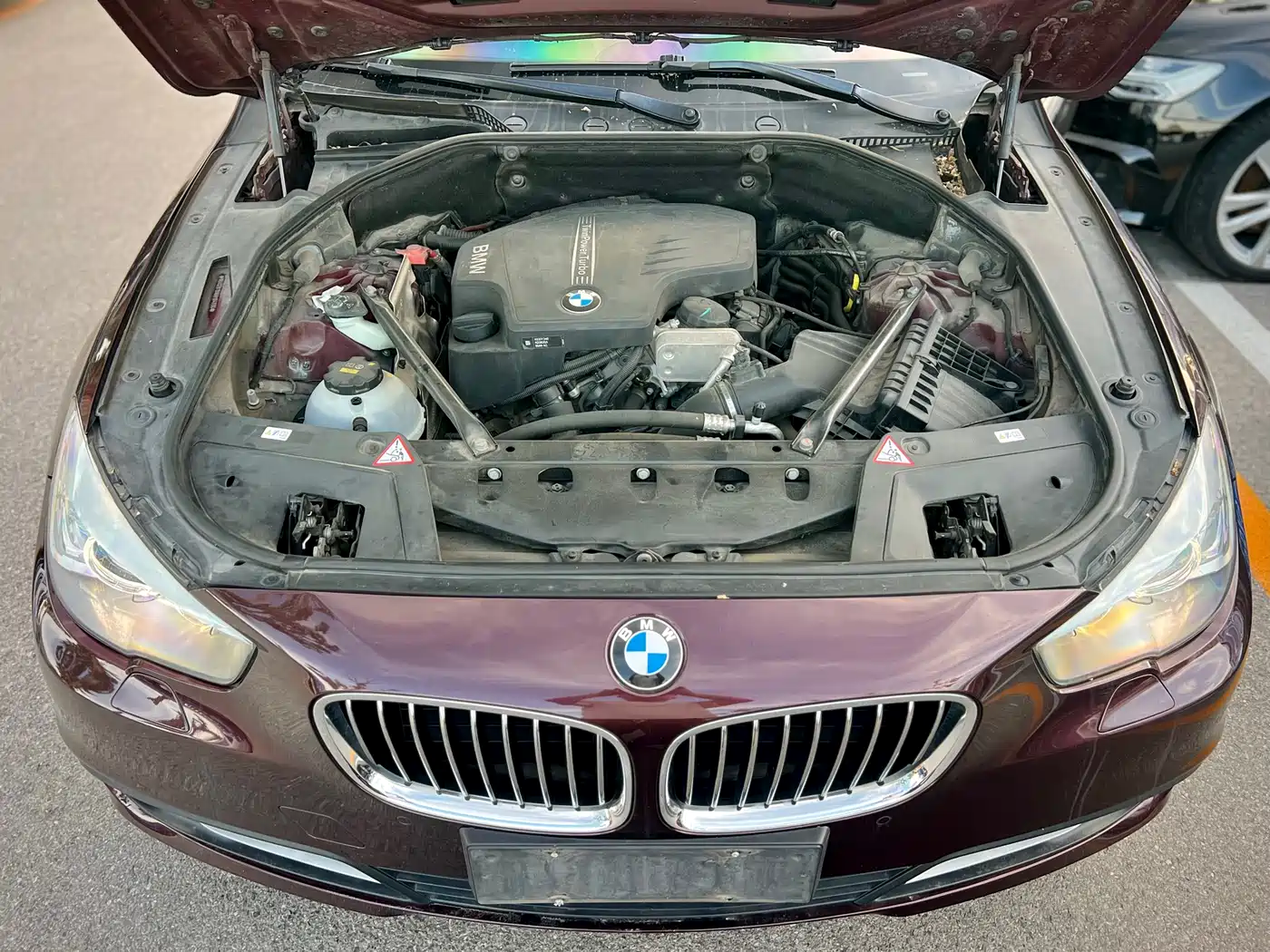 BMW 5 Series GT 2015 528i Leading фото 20