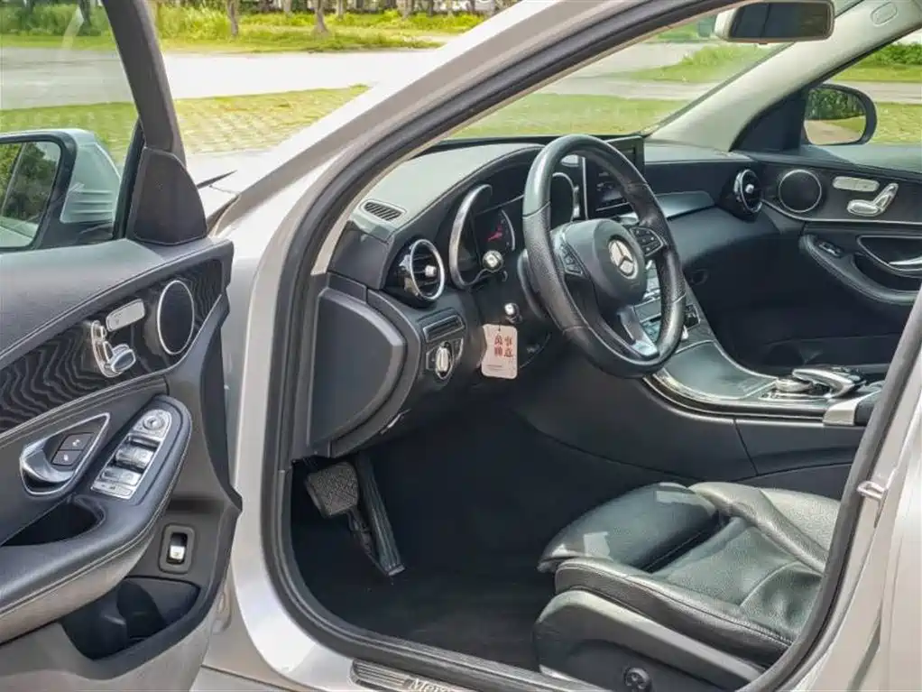 Mercedes-Benz C-Class 2017 C 200 L Sport фото 5