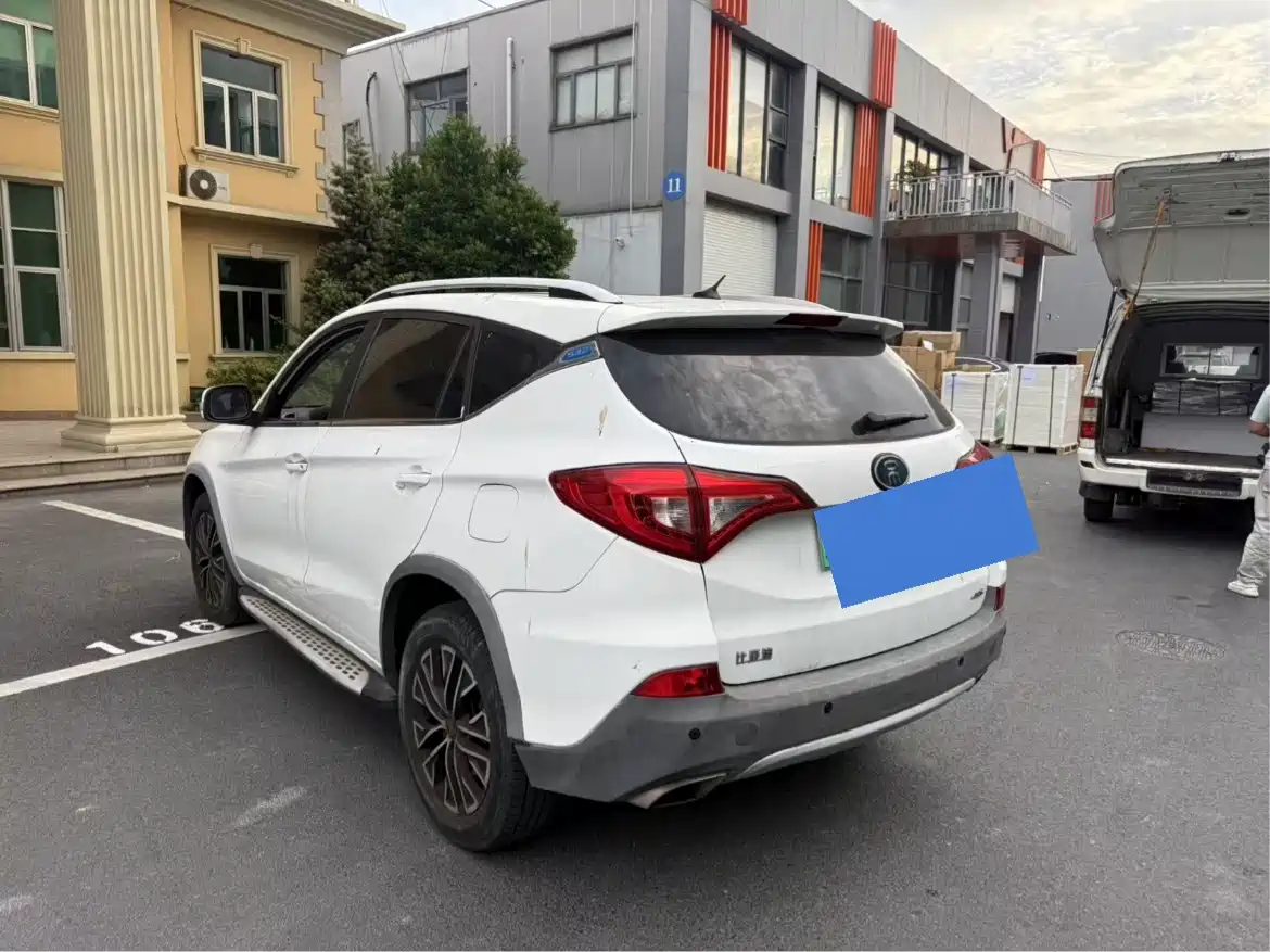 BYD Song New Energy 2017 Song DM 1.5TID Full-time 4WD Premium фото 10