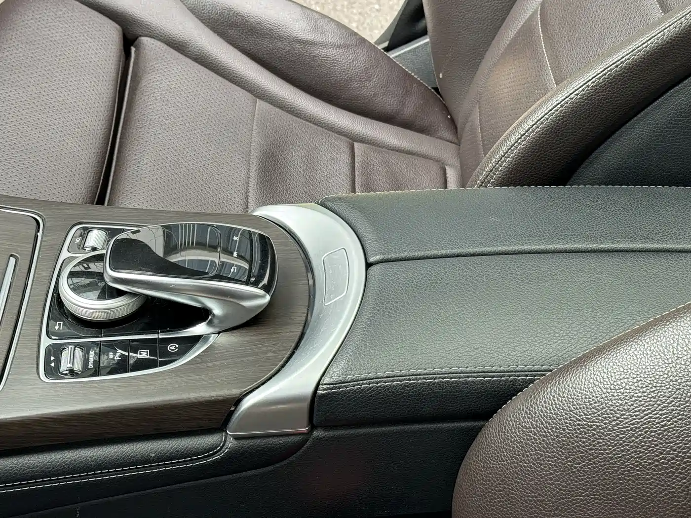 Mercedes-Benz GLC 2017 GLC 200 4MATIC фото 39