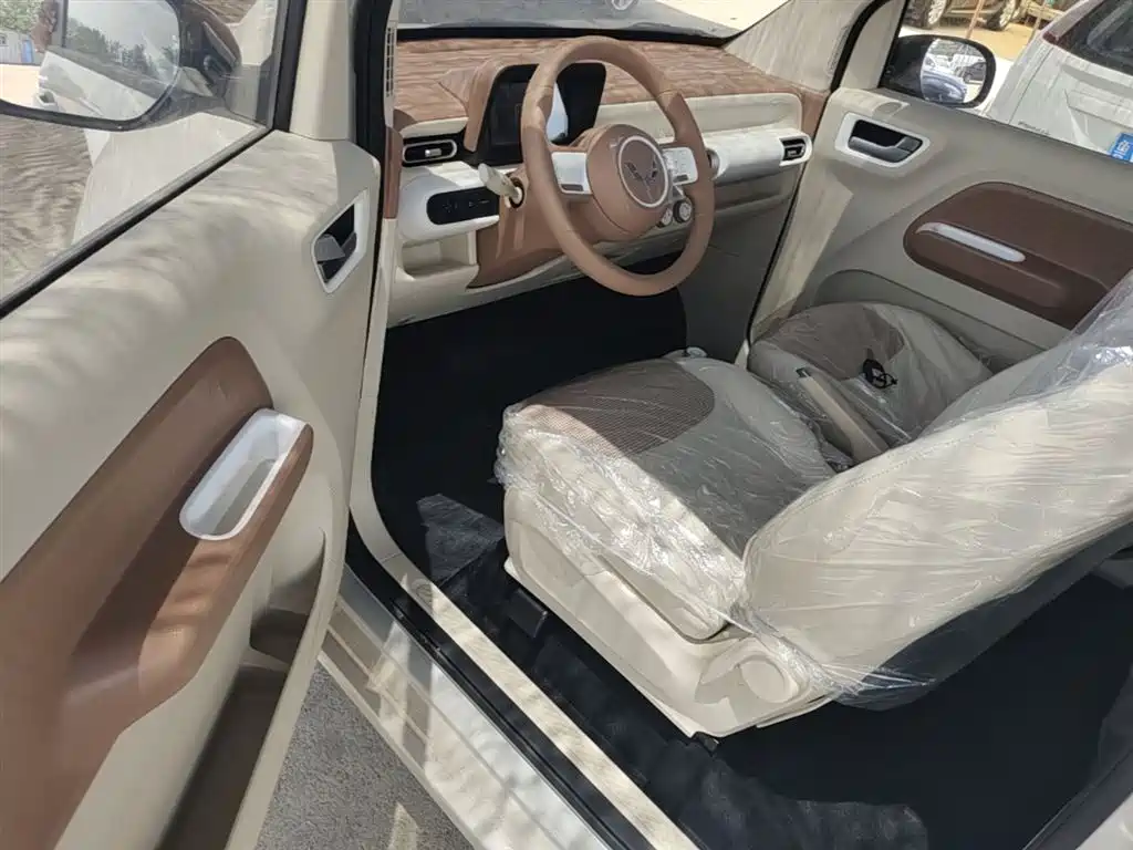 Wuling Motors Hongguang MINIEV 2026 2024 3rd Generation 215km Youth Edition