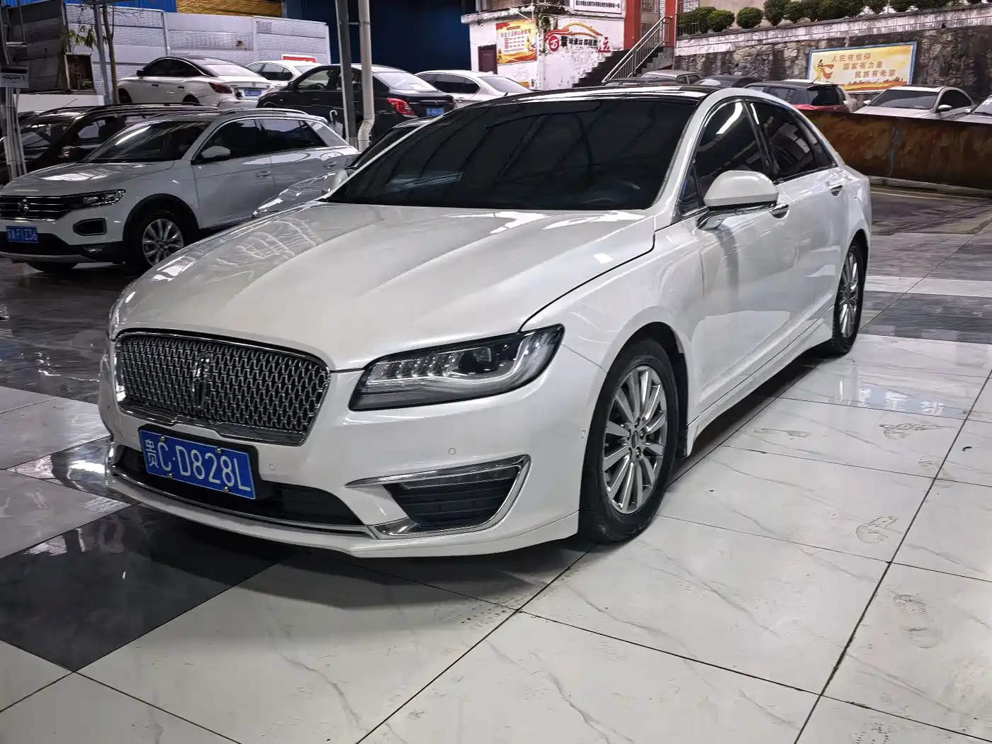 LINCOLN MKZ