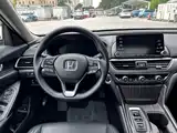 Фото 8 - Honda Accord