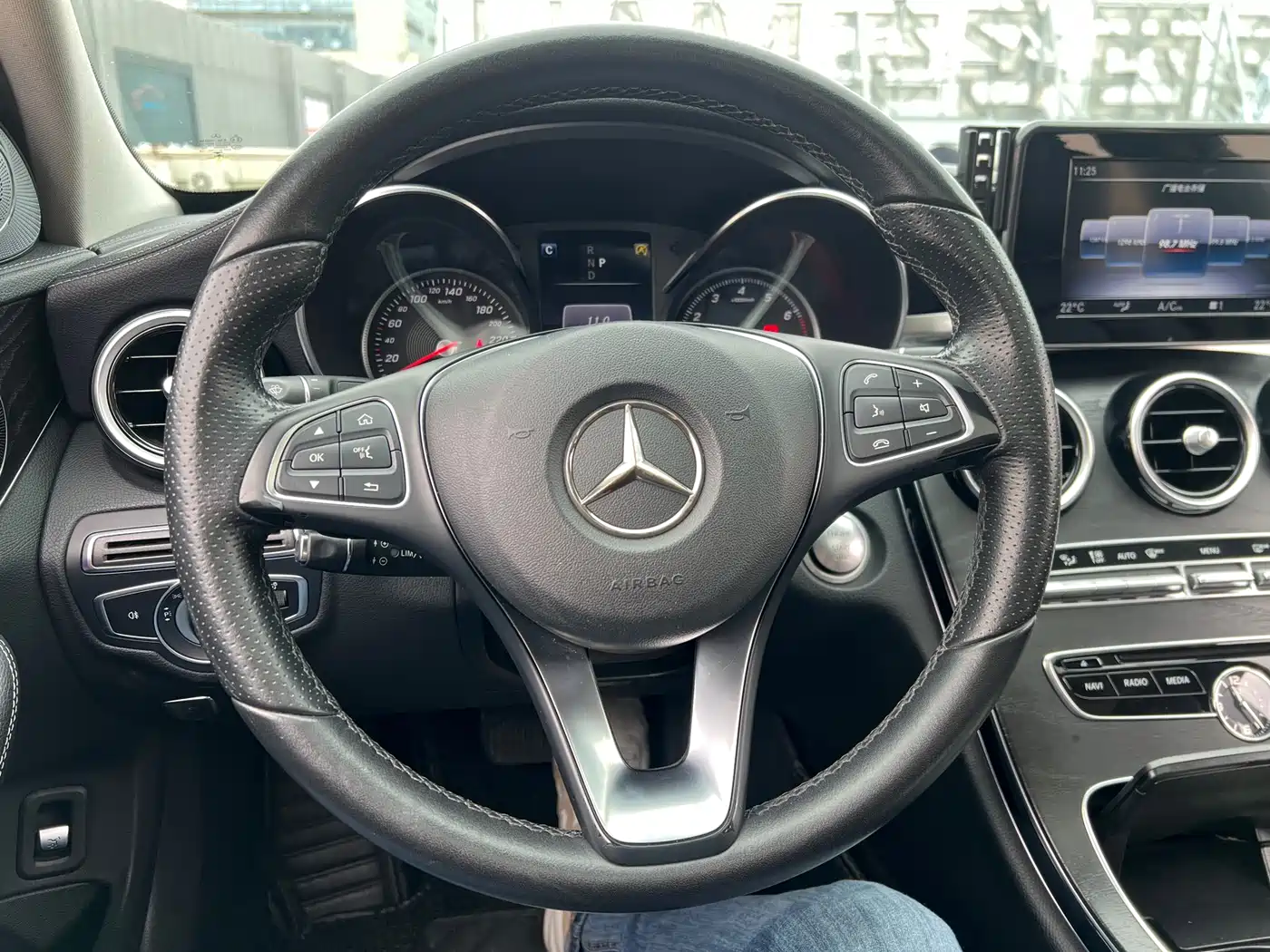 Mercedes-Benz C-Class 2018 C 180 L Fashion Sport Edition фото 11