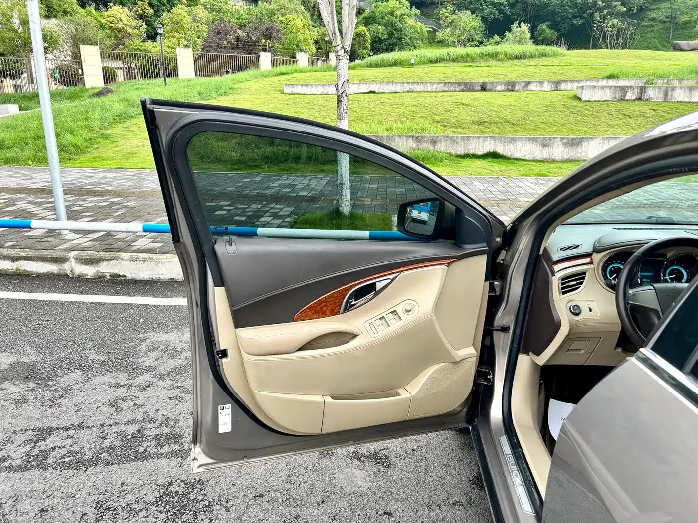 Buick LaCrosse 2013 2012 2.4L SIDI Luxury Edition