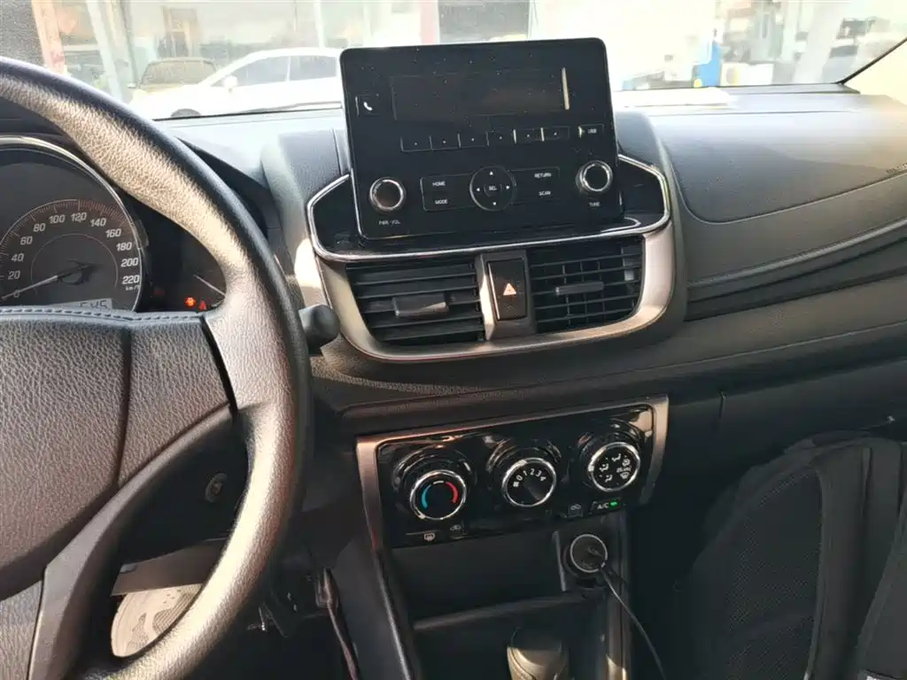 Toyota YARiS L Zhi Xuan 2020 Zhi Xuan X 1.5L CVT Leading фото 13