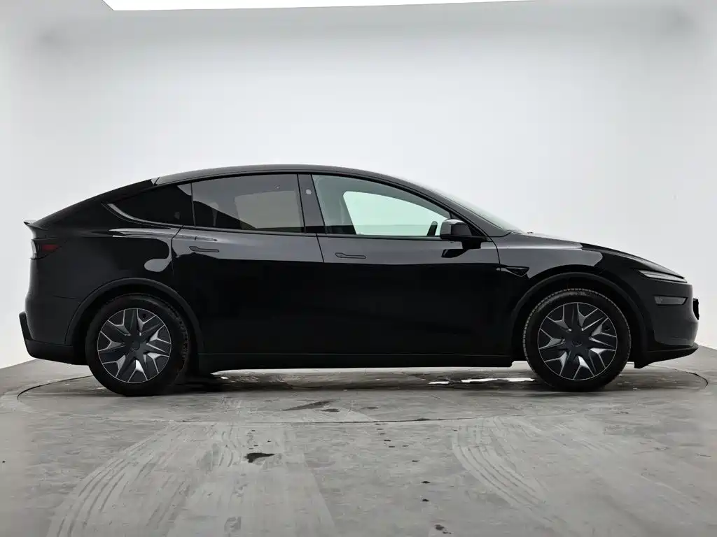 Tesla Model Y L 2026 2025 Facelift Long Range AWD