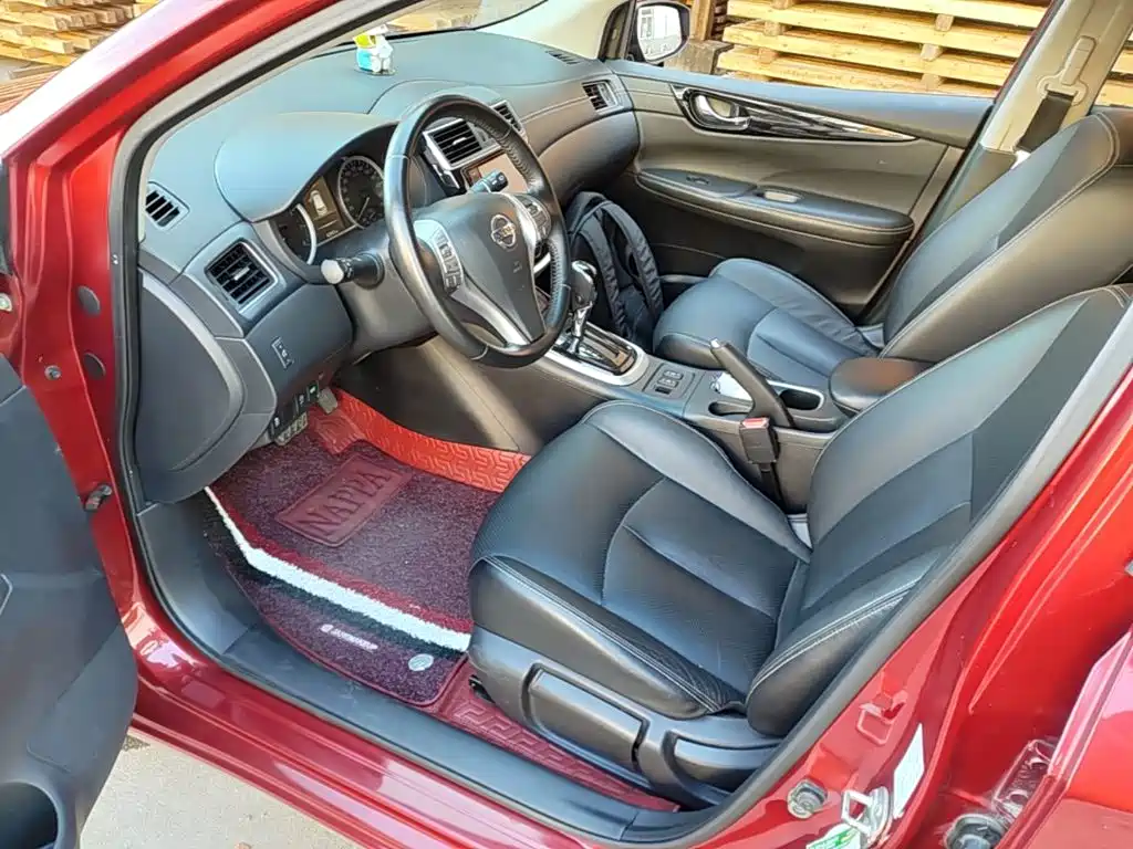 Фото 16 - Nissan Tiida