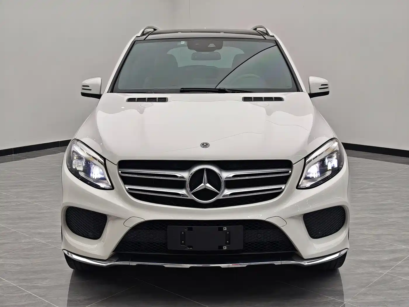 Mercedes-Benz GLE 2018 GLE 320 4MATIC Dynamic Ultimate Edition фото 2