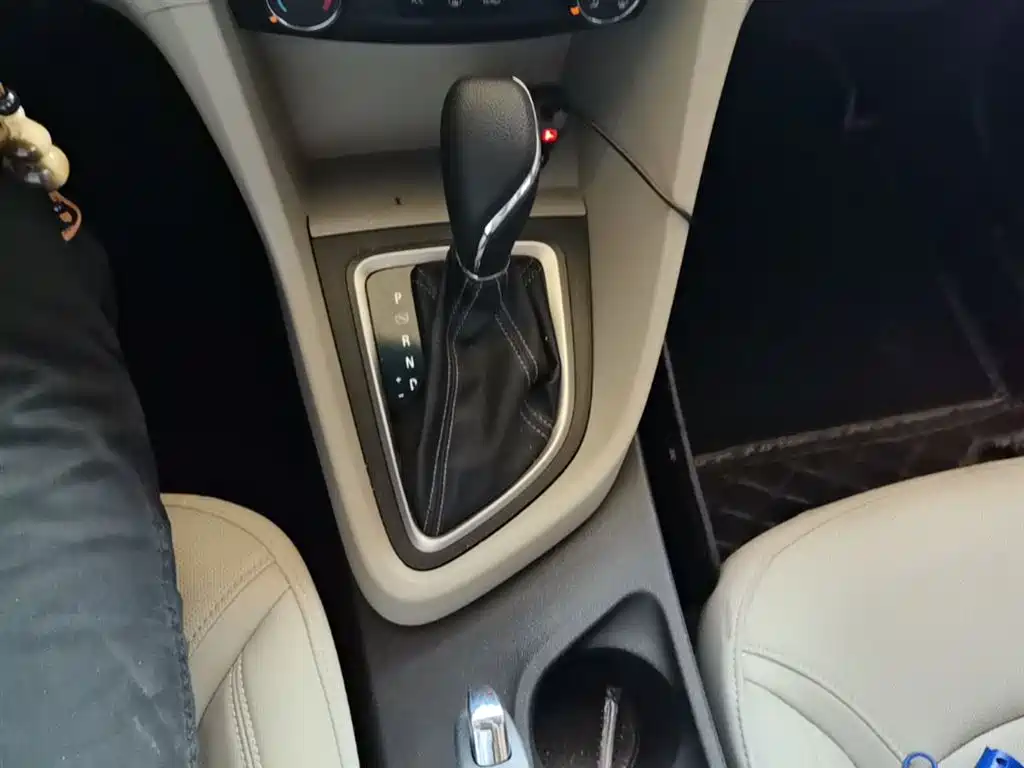 Buick Excelle 2021 Exemplar 1.5L Auto Elite фото 14