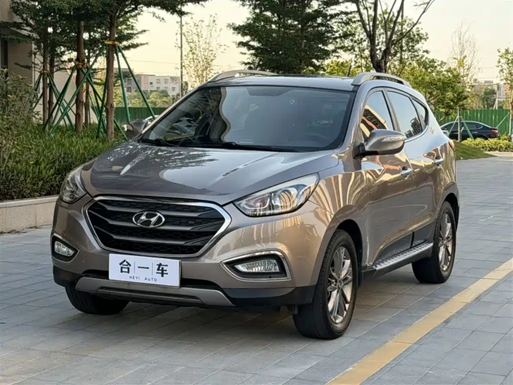 Hyundai Beijing Hyundai ix35 2015 2.0L Automatic 2WD Smart China V фото 2