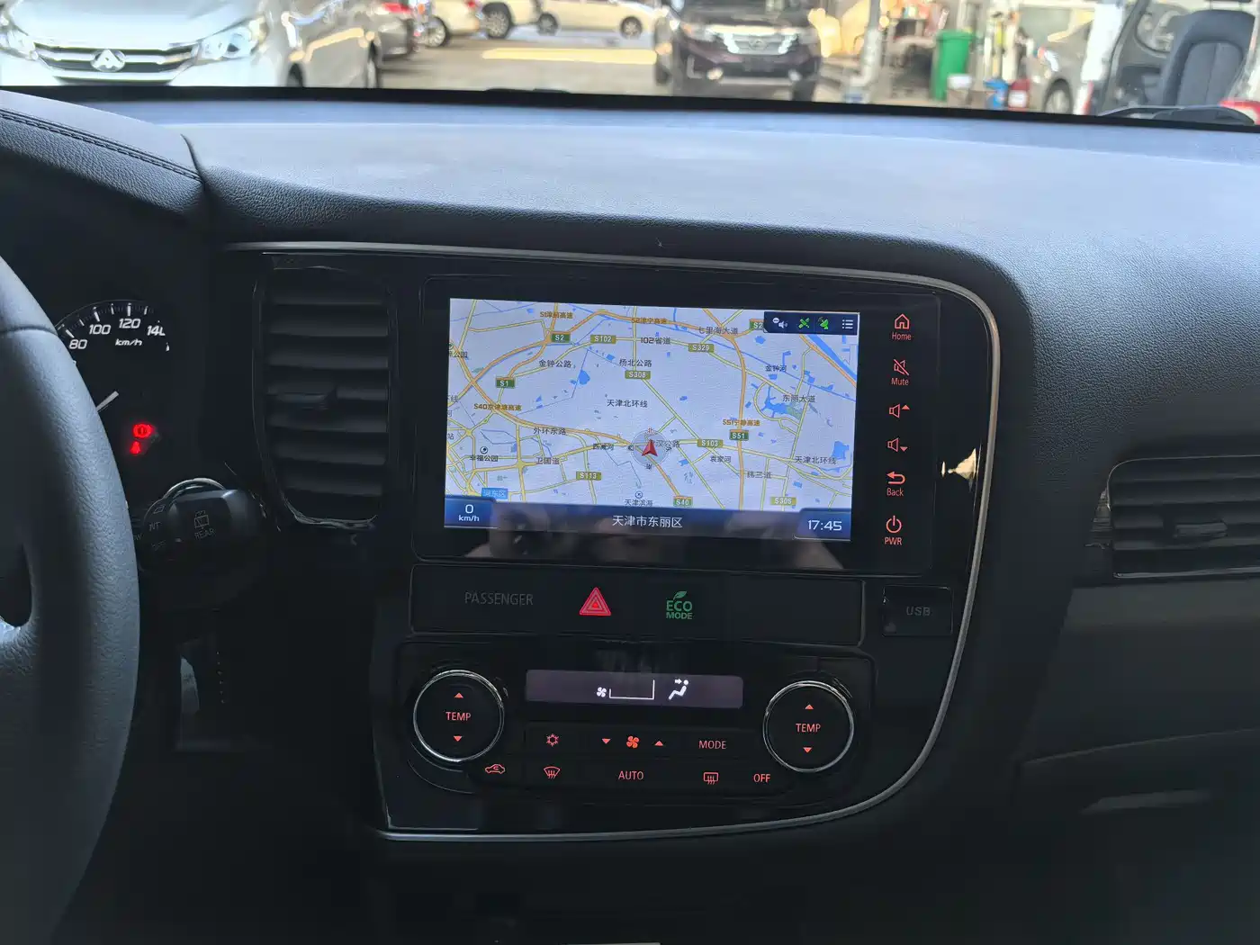 Mitsubishi Outlander 2019 2.0L 2WD Enjoy 5-Seater China VI фото 10