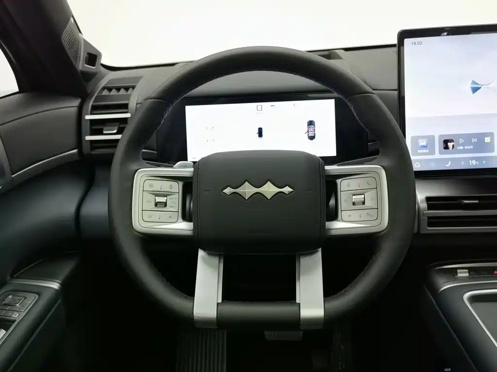 Fang Cheng Bao Titanium 7 2025 2025 AWD Base Model