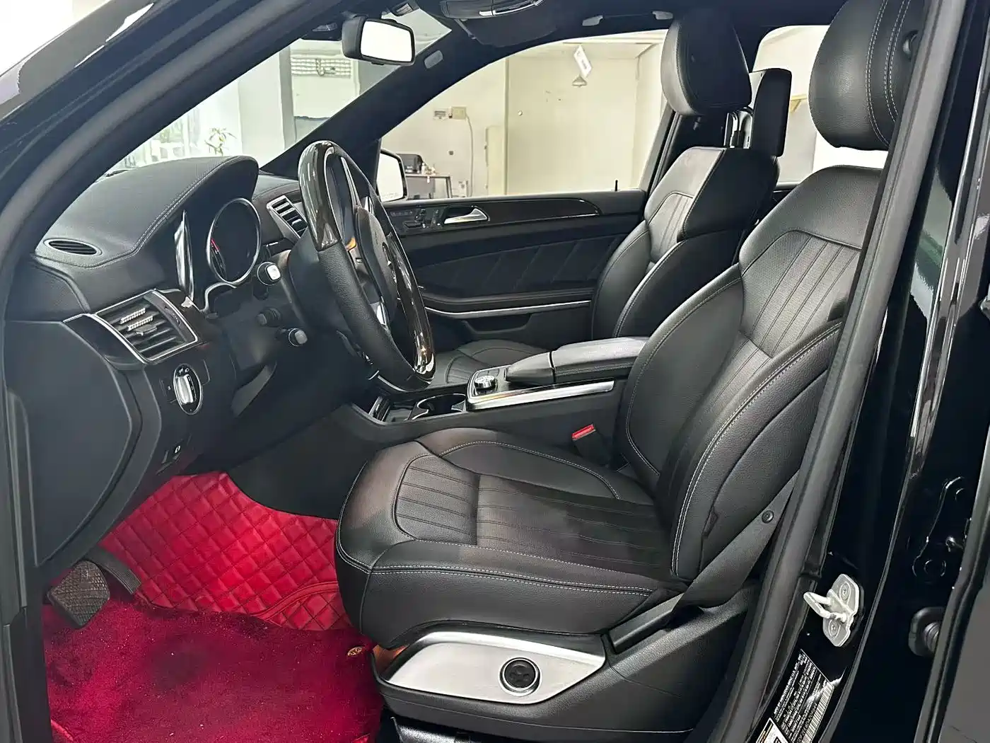 Mercedes-Benz GL-Class фото 10