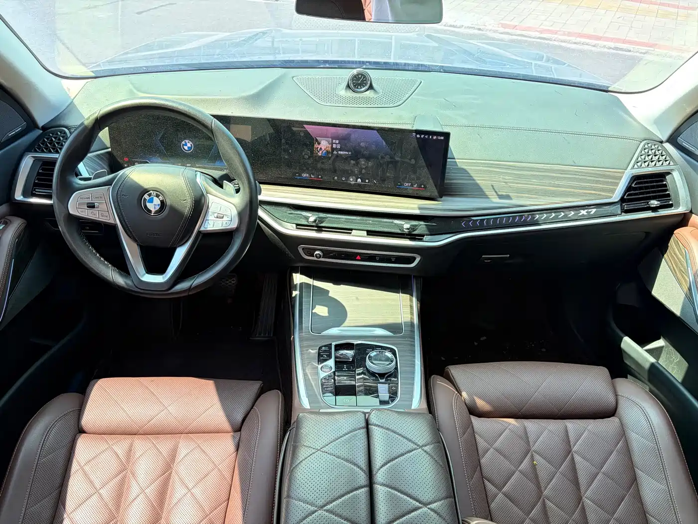 2025 BMW X7
