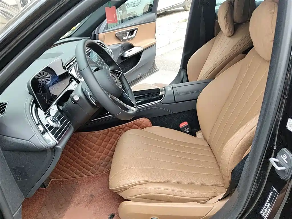 Mercedes-Benz E-Class 2025 E 260 L фото 12