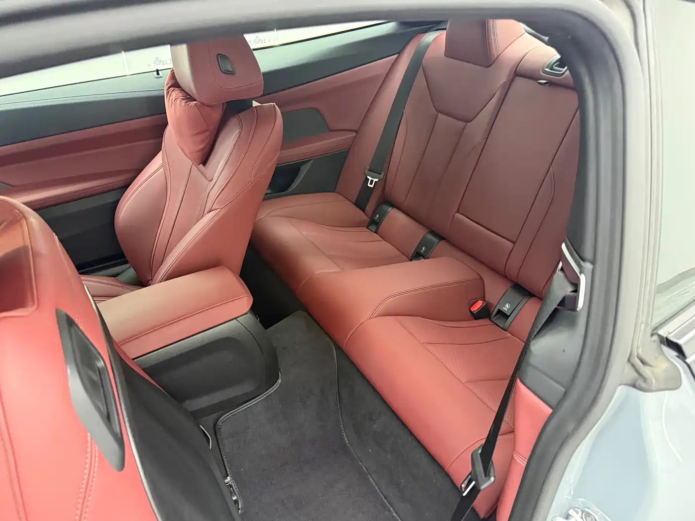 BMW 4 Series 2024 430i M Sport Shadow Edition фото 11