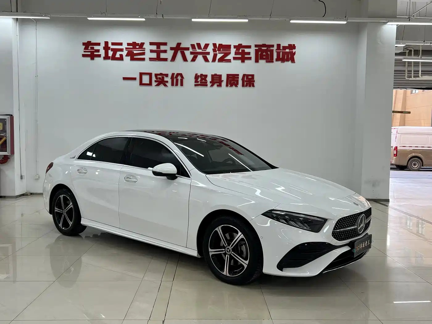 Mercedes-Benz A-Class 2023 A 200 L Fashion фото 3