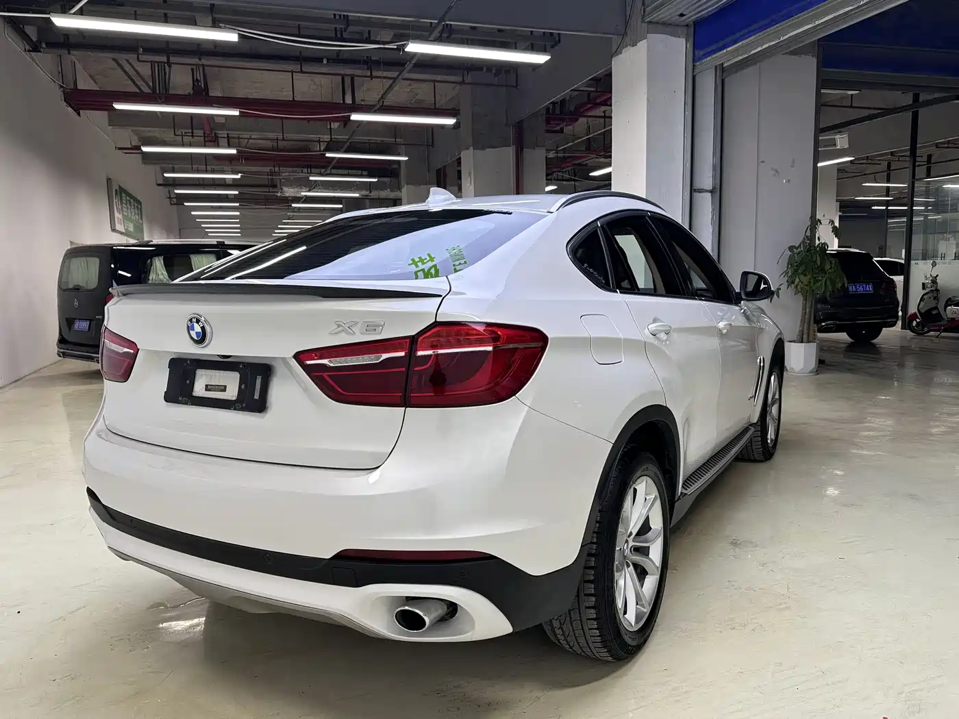 BMW X6 2015 xDrive35i Luxury Model фото 6